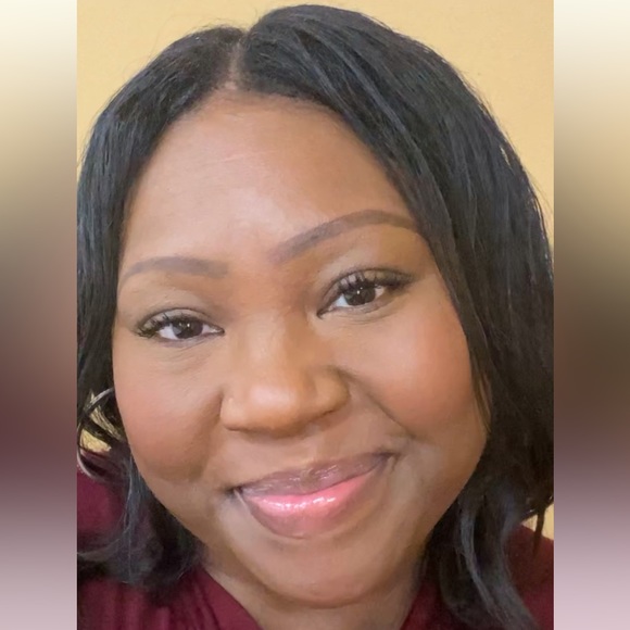 Meet your Posher, Jenny - Picture 5 of 6